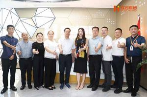 黔南州人力資源和社會(huì)保障局、廣州市人力資源和社會(huì)保障局領(lǐng)導(dǎo)蒞